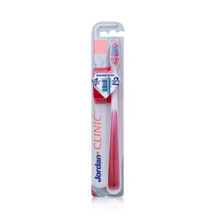 Jordan Clinic Shiny White Soft Toothbrush with Cap - 1 Toothbrush
